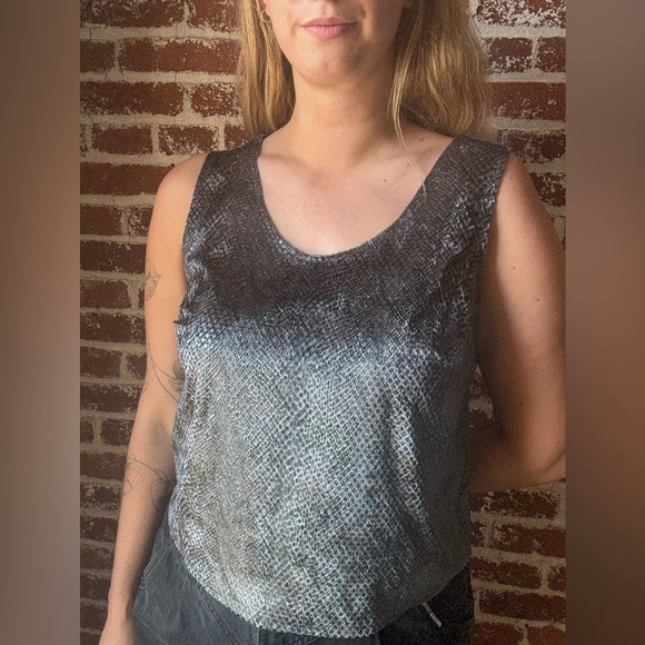 Vintage gray snakeskin tank top - Picture 2 of 8